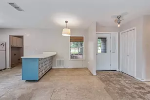 4013 Cherokee Ct, Granbury, TX 76048 - Photo 10