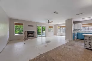 4013 Cherokee Ct, Granbury, TX 76048 - Photo 6