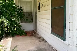 253 Graham Ave, Bonham, TX 75418 - Photo 2