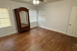 709 Highland Dr, Palestine, TX 75801 - Photo 8