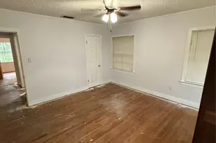 709 Highland Dr, Palestine, TX 75801 - Photo 10