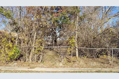 602 E 14th Avenue, Corsicana, TX 75110 - Photo 2