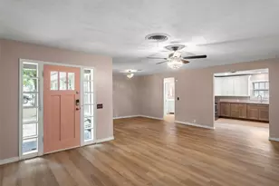 414 W Doyle St, Granbury, TX 76048 - Photo 32