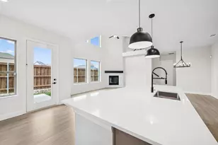 2225 Heather Hls Dr, Fort Worth, TX 76008 - Photo 20