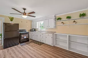 690 S 5th Ave, Stephenville, TX 76401 - Photo 10