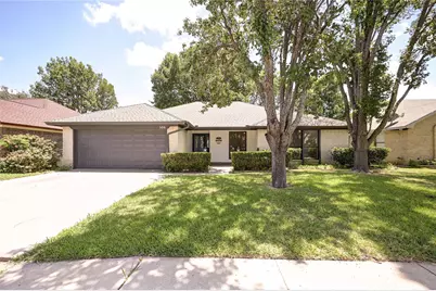 506 Betsy Ross Drive, Arlington, TX 76002 - Photo 1