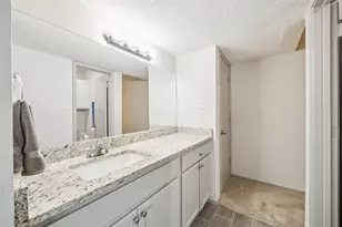 6050 Melody Ln, Dallas, TX 75231 - Photo 16