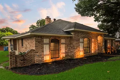 3302 Oxford Drive, Rowlett, TX 75088 - Photo 2