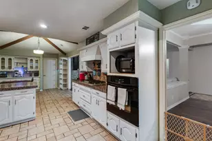 3302 Oxford Dr, Rowlett, TX 75088 - Photo 8