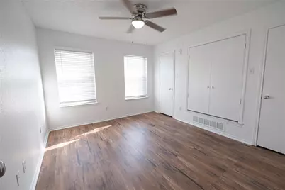 1912 Dorothy Lane #1914, Fort Worth, TX 76107 - Photo 10