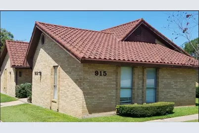 915 E Hubbard Street, Mineral Wells, TX 76067 - Photo 2