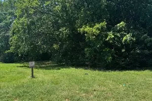 1300 Colvin Ave, Fort Worth, TX 76104 - Photo 1