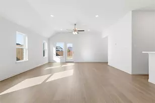 565 Pebble Dr, Waxahachie, TX 75167 - Photo 8