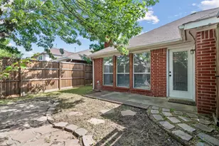 2145 Chapman Dr, Carrollton, TX 75010 - Photo 40