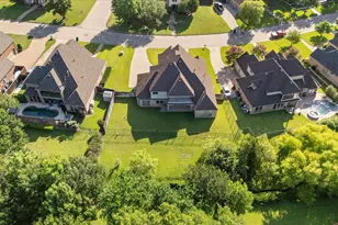 1117 Chesapeake Dr, Mansfield, TX 76063 - Photo 2