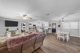 631 N Robinson Dr, Robinson, TX 76706 - Photo 4