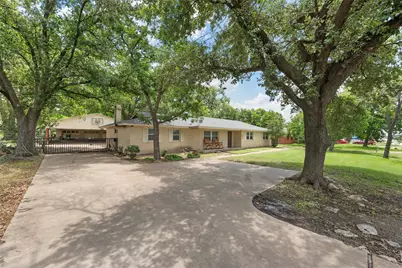 631 N Robinson Drive, Robinson, TX 76706 - Photo 2