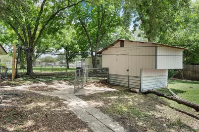 631 N Robinson Drive, Robinson, TX 76706 - Photo 16