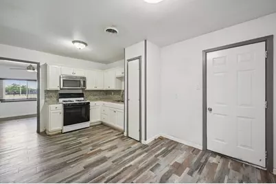 3736 Layton Avenue, Haltom City, TX 76117 - Photo 10