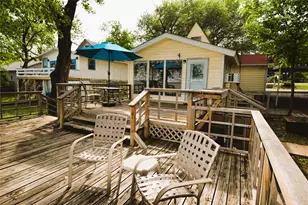 914 W Lake Dr, Weatherford, TX 76087 - Photo 1