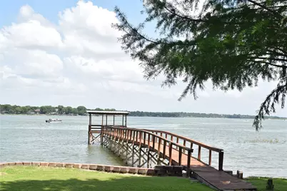 914 W Lake Drive, Weatherford, TX 76087 - Photo 2