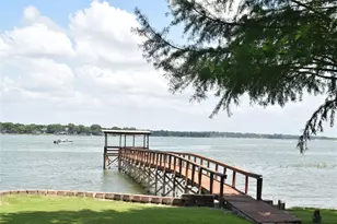 914 W Lake Dr, Weatherford, TX 76087 - Photo 2