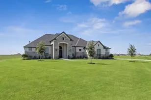 113 Waterfall Wy, Waxahachie, TX 75165 - Photo 2