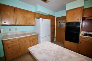 1441 Brazos St, Graham, TX 76450 - Photo 8