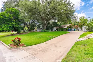 6079 Wonder Dr, Fort Worth, TX 76133 - Photo 6