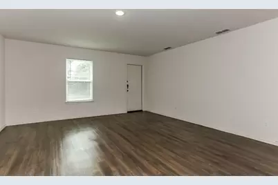 2906 Emma Lane, Mabank, TX 75147 - Photo 2