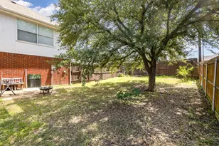 2120 Valley Falls Ave, Mesquite, TX 75181 - Photo 14