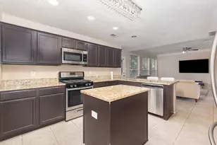 2120 Valley Falls Ave, Mesquite, TX 75181 - Photo 4