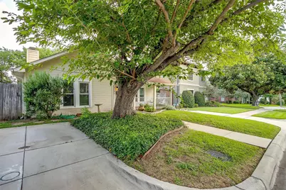 3754 W 5th Street, Fort Worth, TX 76107 - Photo 2