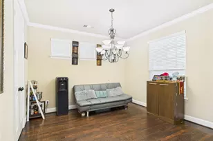 2407 Laguna Ln, Arlington, TX 76012 - Photo 6