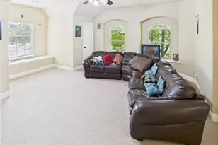 2407 Laguna Ln, Arlington, TX 76012 - Photo 16