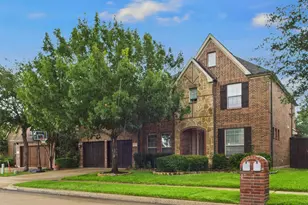 2407 Laguna Ln, Arlington, TX 76012 - Photo 1