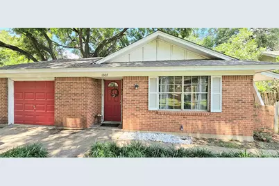 1307 Park Drive, Hillsboro, TX 76645 - Photo 1