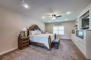 1922 Burkett Ct, Cleburne, TX 76033 - Photo 12