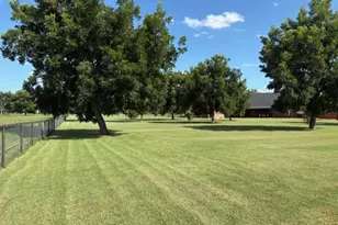 1922 Burkett Ct, Cleburne, TX 76033 - Photo 30