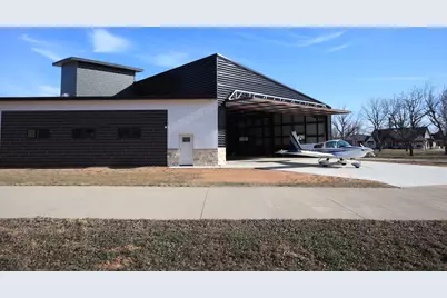 9003 King Air Drive, Granbury, TX 76049 - Photo 4