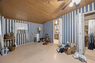 15509 Mitchell Bend Ct, Granbury, TX 76048 - Photo 14