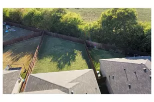 16721 Porterfield Ln, Justin, TX 76247 - Photo 32