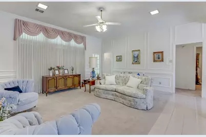 4901 Hidden Oaks Lane, Arlington, TX 76017 - Photo 4