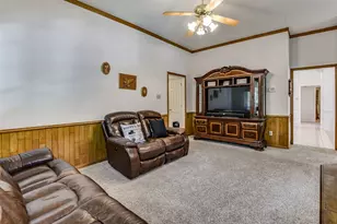 4901 Hidden Oaks Ln, Arlington, TX 76017 - Photo 18