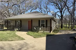 900 Reese Ln, Azle, TX 76020 - Photo 2