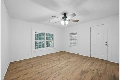 906 E Houston Street, Sherman, TX 75092 - Photo 4