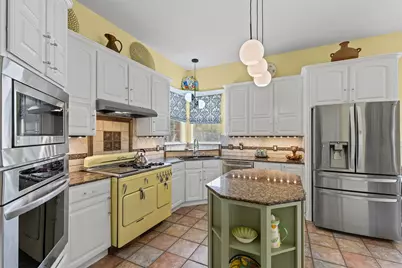 1104 Cherrywood Drive, Cleburne, TX 76033 - Photo 8