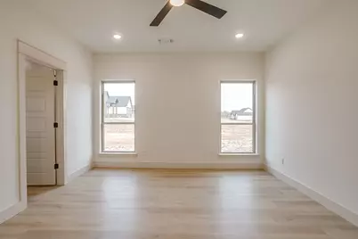 213 Jimmy Lane, Millsap, TX 76066 - Photo 20