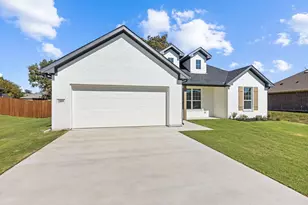 2109 Briarwood Dr, Bridgeport, TX 76426 - Photo 1