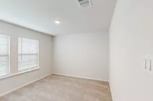 14054 Ladbroke St, Pilot Point, TX 76258 - Photo 8